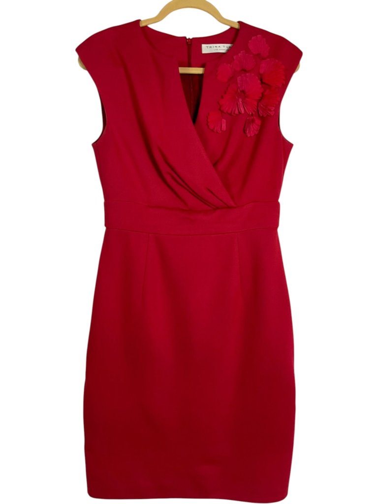 Trina Turk Red Sheath Dress 3d Floral Shoulder Accent V-Neck Lined Dress, Sz 6